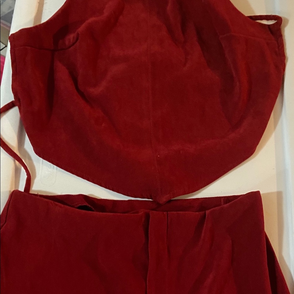 Med Top 9 Shorts Red Polyester Outfit
